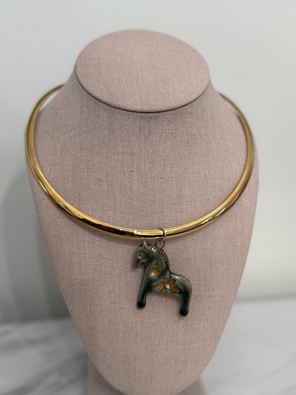 Ceramic Horse Pendant Choker