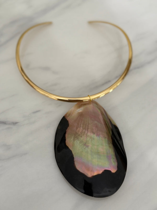 Brown Mother of Pearl Shell Collar Necklace