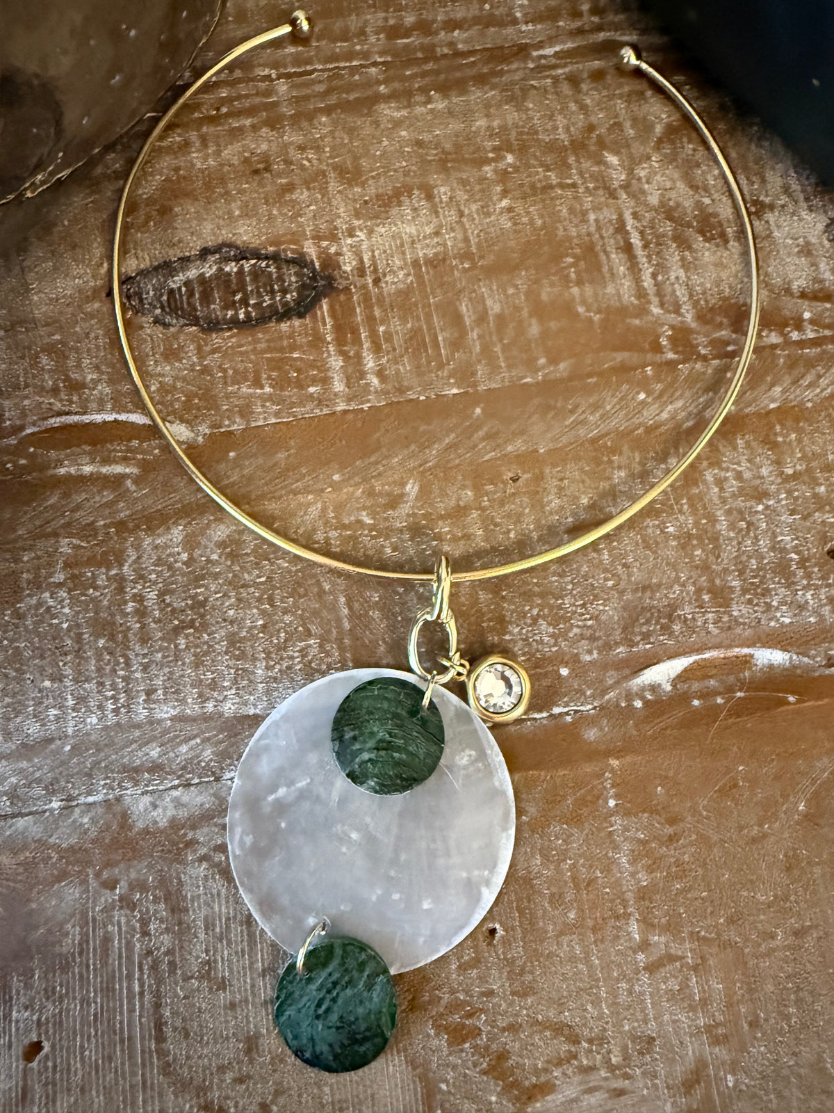 Shell & Crystal Bezel Wire Choker Necklace