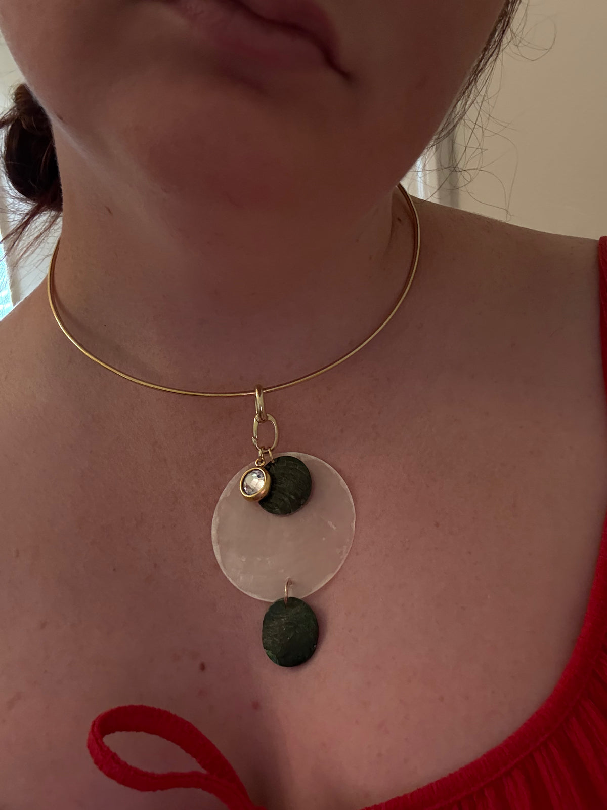 Shell & Crystal Bezel Wire Choker Necklace